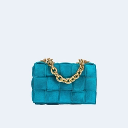 보테가 베네타 체인 스웨이드 숄더백 스카이 블루